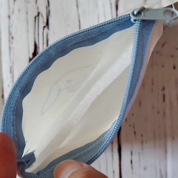 🆕️ SANRIO CINNAMOROLL POUCH 🤍 - Picture 7 of 7